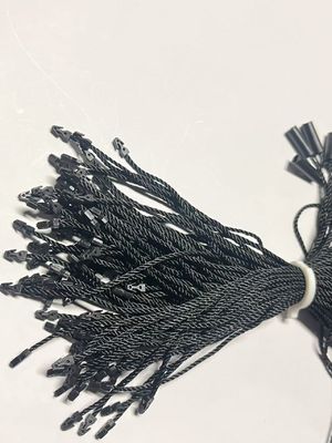 Универсальные черные подвесные теги Струнные крепежи Логотип свободный цилиндрический трехцепочечный нейлоновый веревка